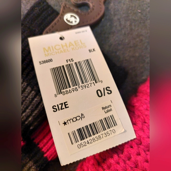 Michael Kors Cable Knit Infinity Scarf and Matching Glove Set - Picture 4 of 6